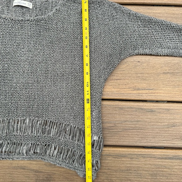 Abercrombie & Fitch Grey Sweater Top - Picture 7 of 10